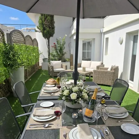 Penthouse Vue Tour Eiffel 2 Parkings Free - 2 Terrasses - Entierement Climatise Porte De Versailles 4 - 6 Pers Apartamento
