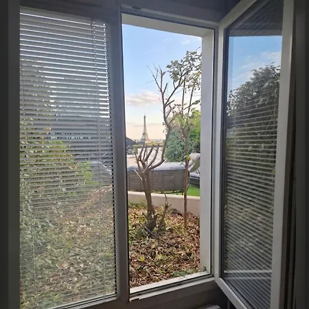 Appartamento Penthouse Vue Tour Eiffel 2 Parkings Free - 2 Terrasses - Entièrement Climatisé Porte De Versailles 4 - 6 Pers *